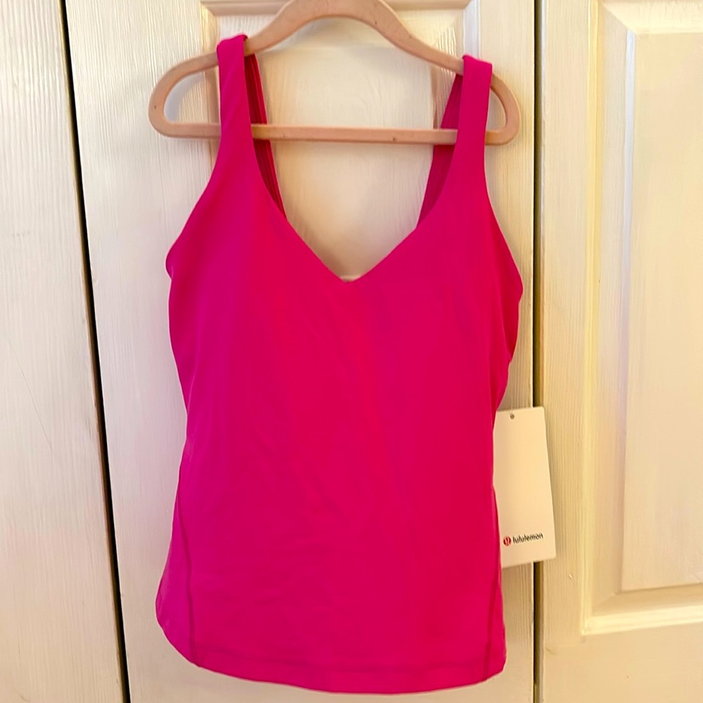 LULULEMON sonic pink align tank size 4 (brand new with tags)